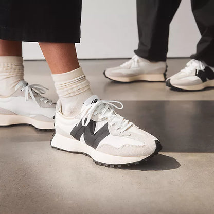 New Balance 327